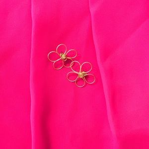 ⭐️ NWOT ⭐️ Anthropologie Gold Wire Flower Earrings